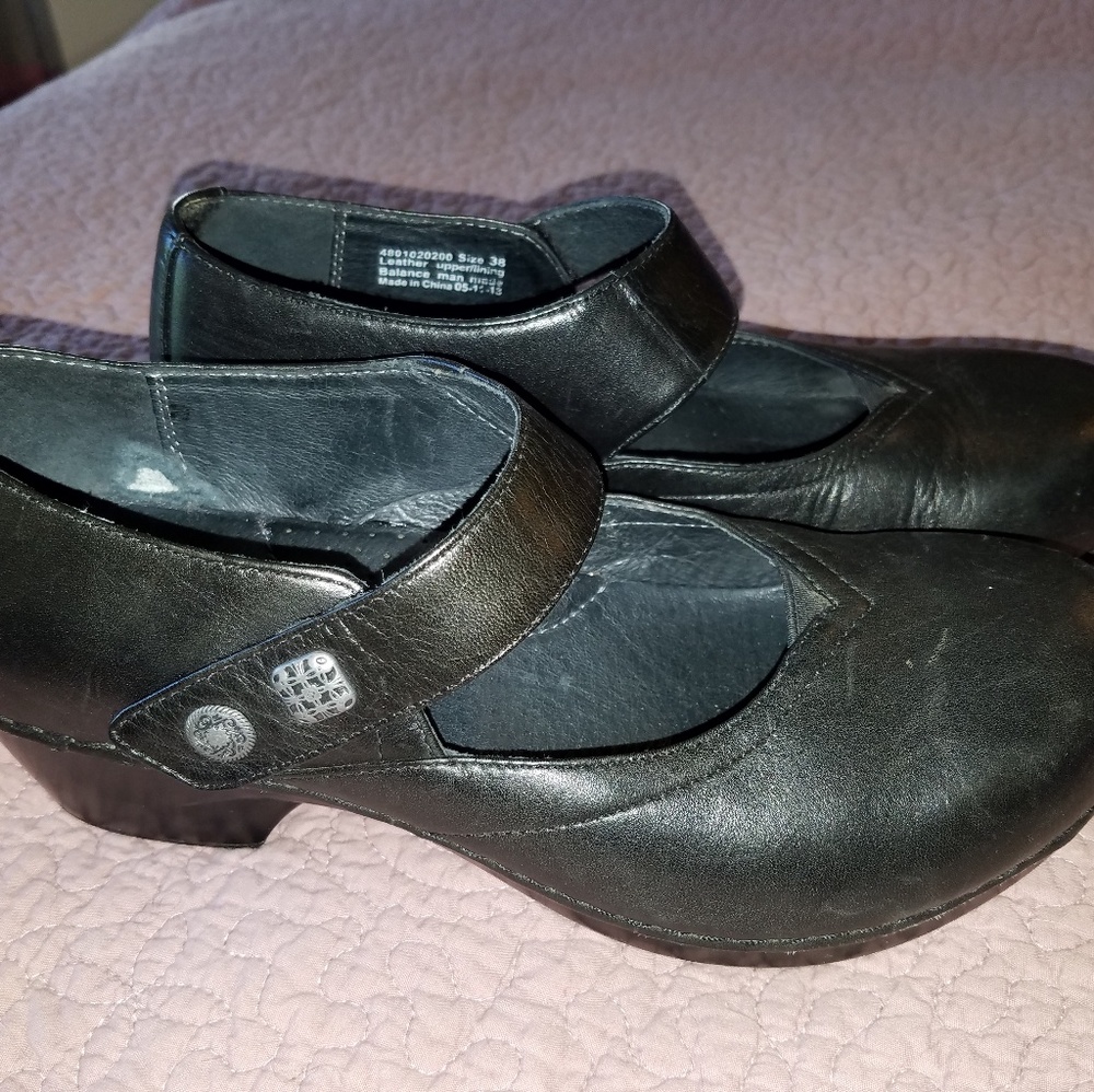 Dansko Black Leather Mary Janes
